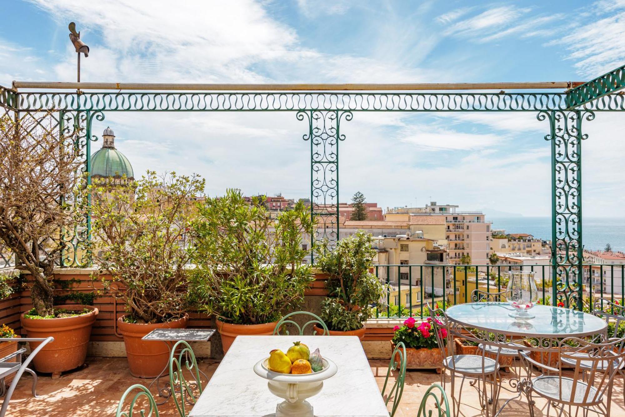 Affittacamere Terrazza Monteroduni 16 Napoli