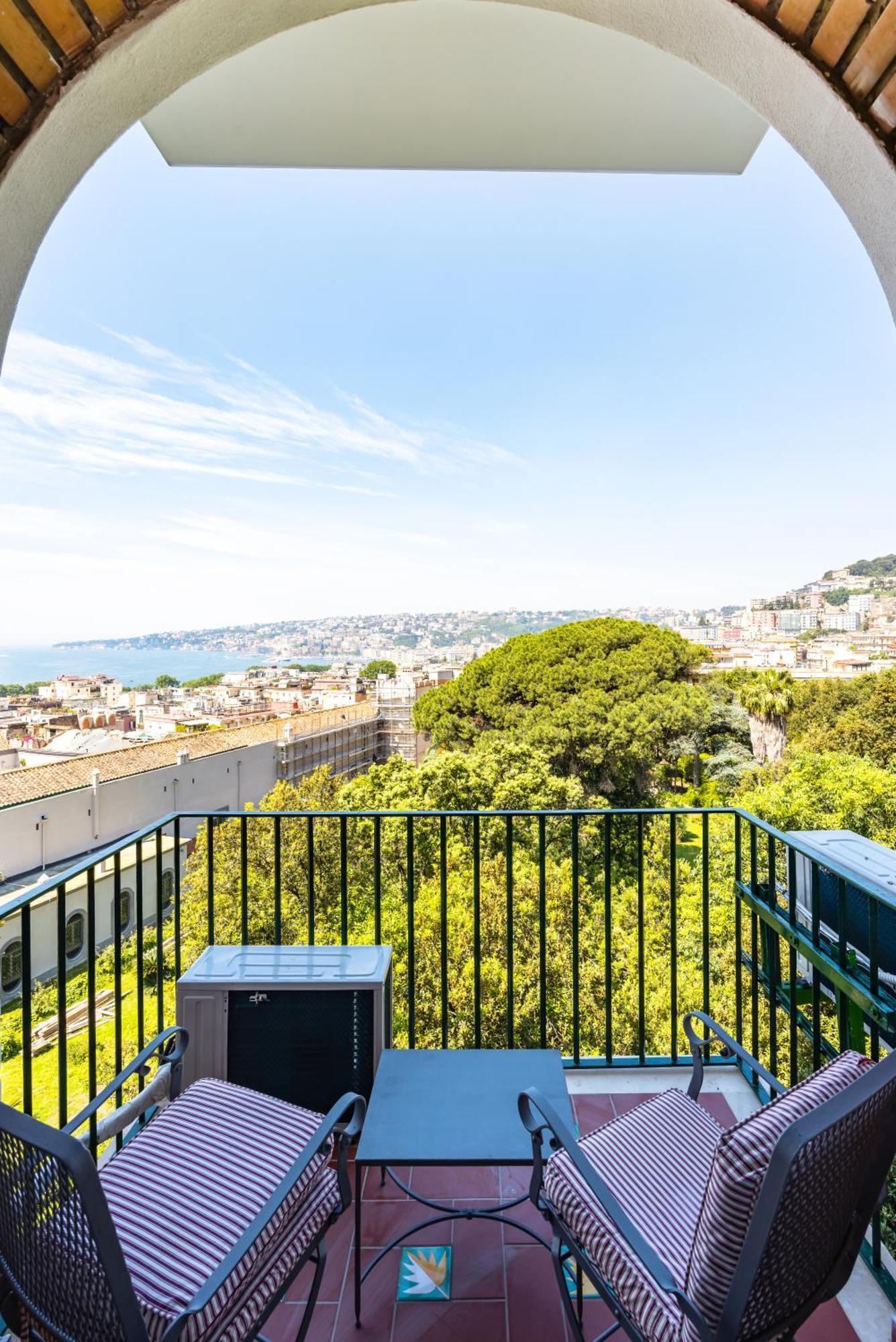 Terrazza Monteroduni 16 * Napoli